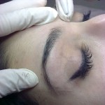 Diseño de Cejas con Depilación Eléctrica